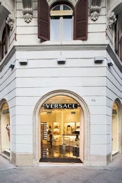 Versace opens fourth Rome store 